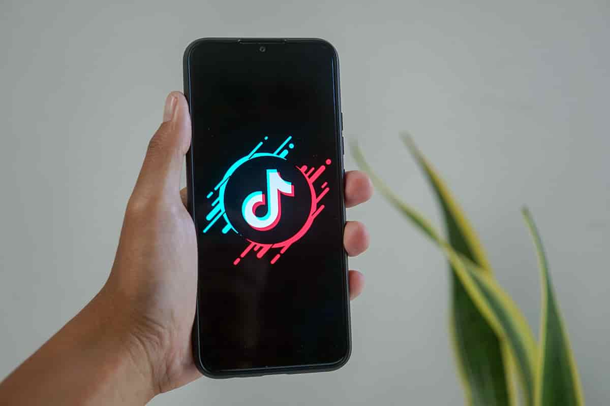 How to fix You are following too fast on TikTok?