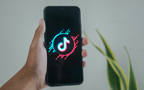 How to compare competitors on TikTok